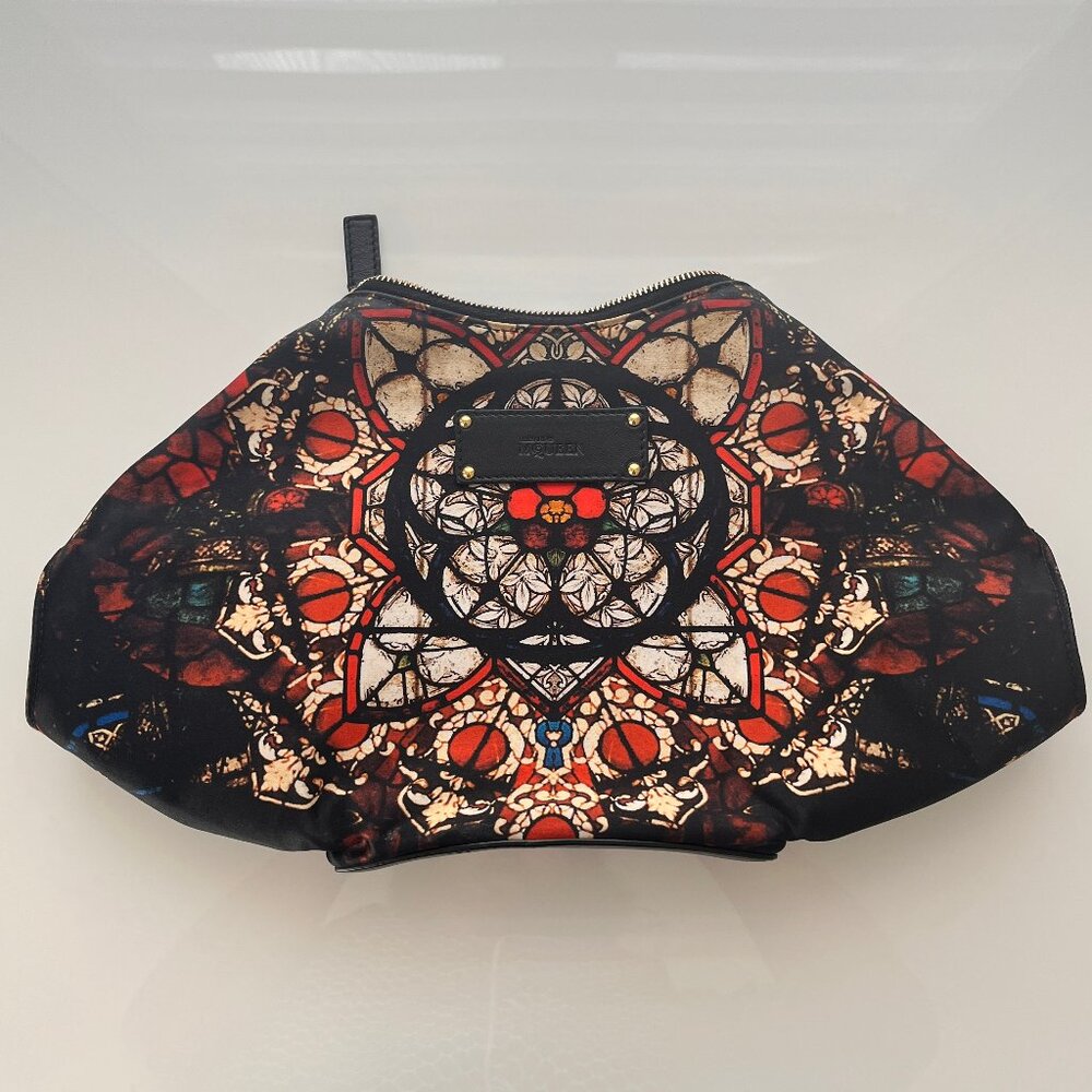 ALEXANDER MCQUEEN  Stained Glass Printed Silk De Manta Clutch Bag